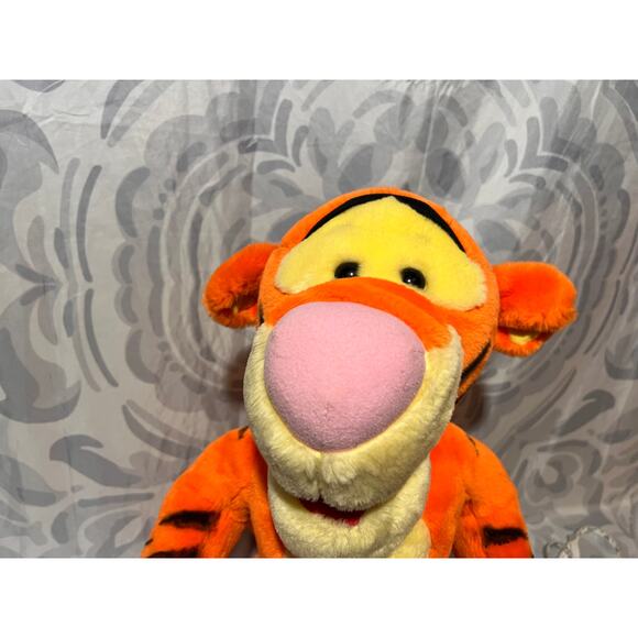 Vintage 90s Disney Store Tigger Large 22" Stuffed Plush Winnie The Pooh Toy - Picture 7 of 12